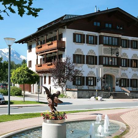 Gasthof Zur Post Maishofen Exterior photo